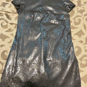 Nicole by Nicole Miller Platinum size 8, sequin shift with cap sleeves